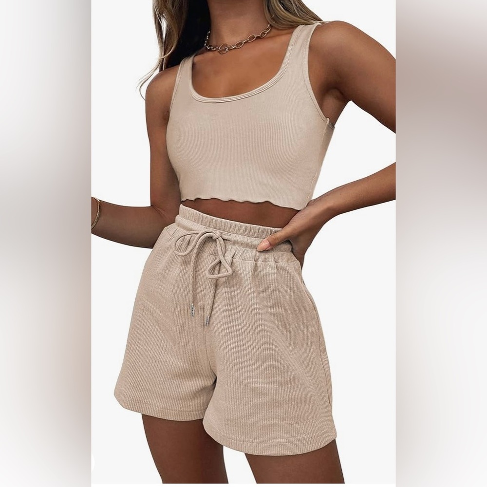 Amazon lingswallow brand 2 piece intimate lounge set. Size large